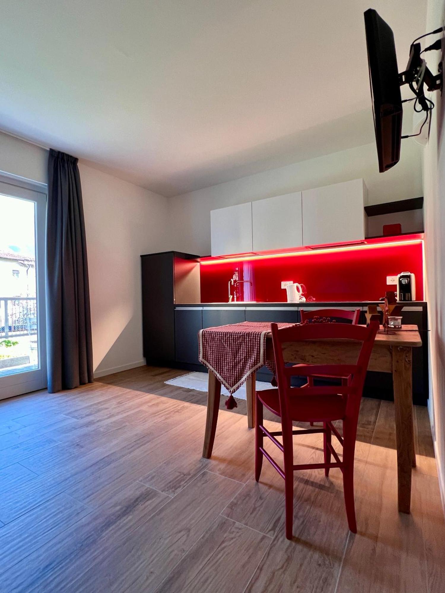 Casa Vacanze La Brenta Chiavenna Luaran gambar